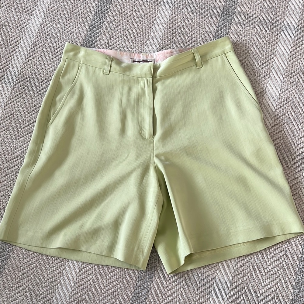 Tommy Bahama Lime Green Silk Flat Front Shorts in Size 6